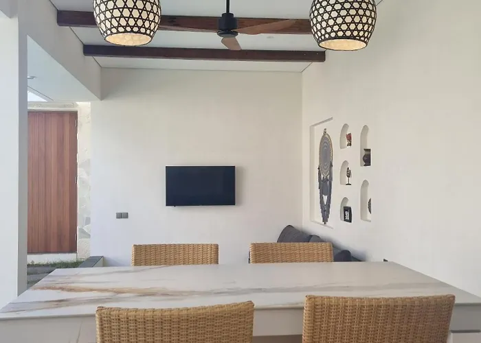 Agusta * Uluwatu